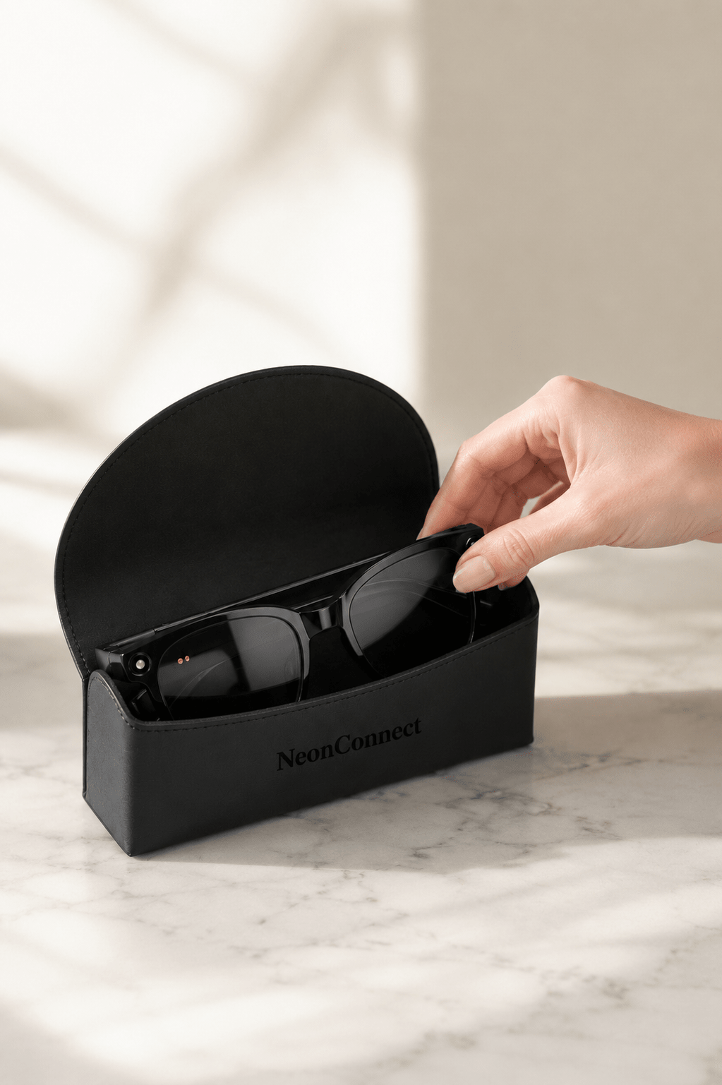 NeonConnect Signature Glasses Case - NeonConnect